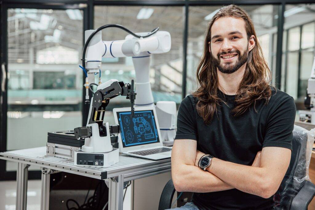 Robotik Weiterbildung mit Förderung Weiterbildung Robotik mit Förderung für Unternehmen